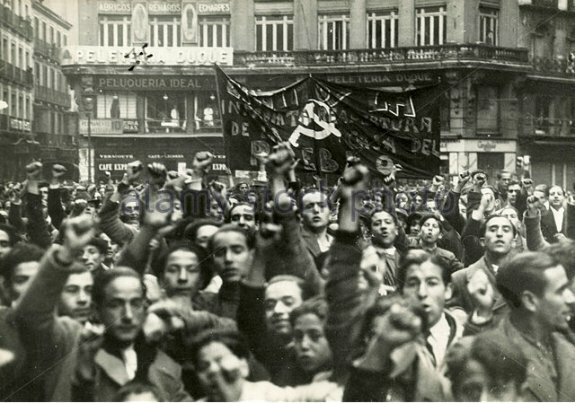 Демонстрация испанского народного фронта в Мадриде. Фото: 1936 г.