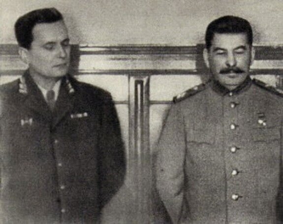 Сталин и Тито. Фото: 1945 г.